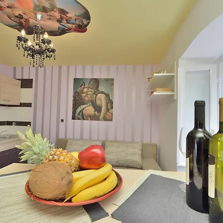 Old Town Apartments *