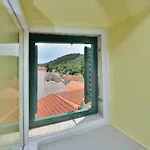 Old Town Apartments *